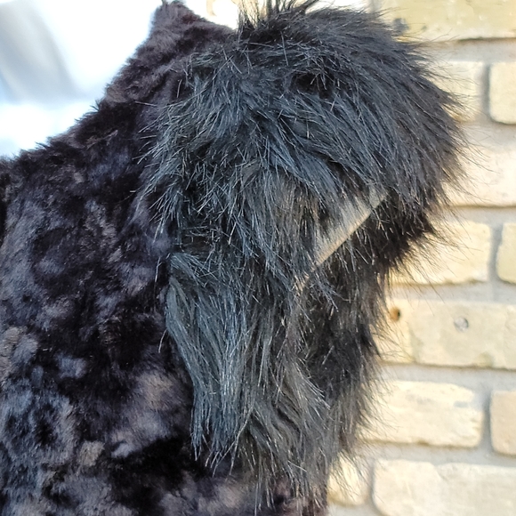 Neiman Marcus Skaist Taylor Faux Fur Vest Sz Small - Picture 7 of 12